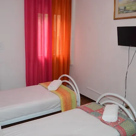 Bed & Breakfast Rosa 2*