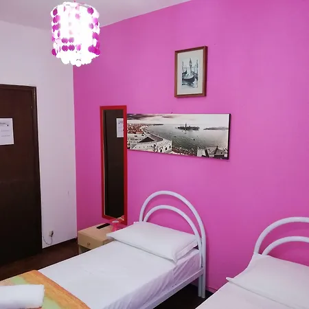 Rosa Panzió 2*